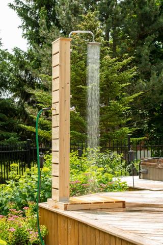 Dundalk White Cedar Outdoor Sierra Pillar Shower (CTC105)